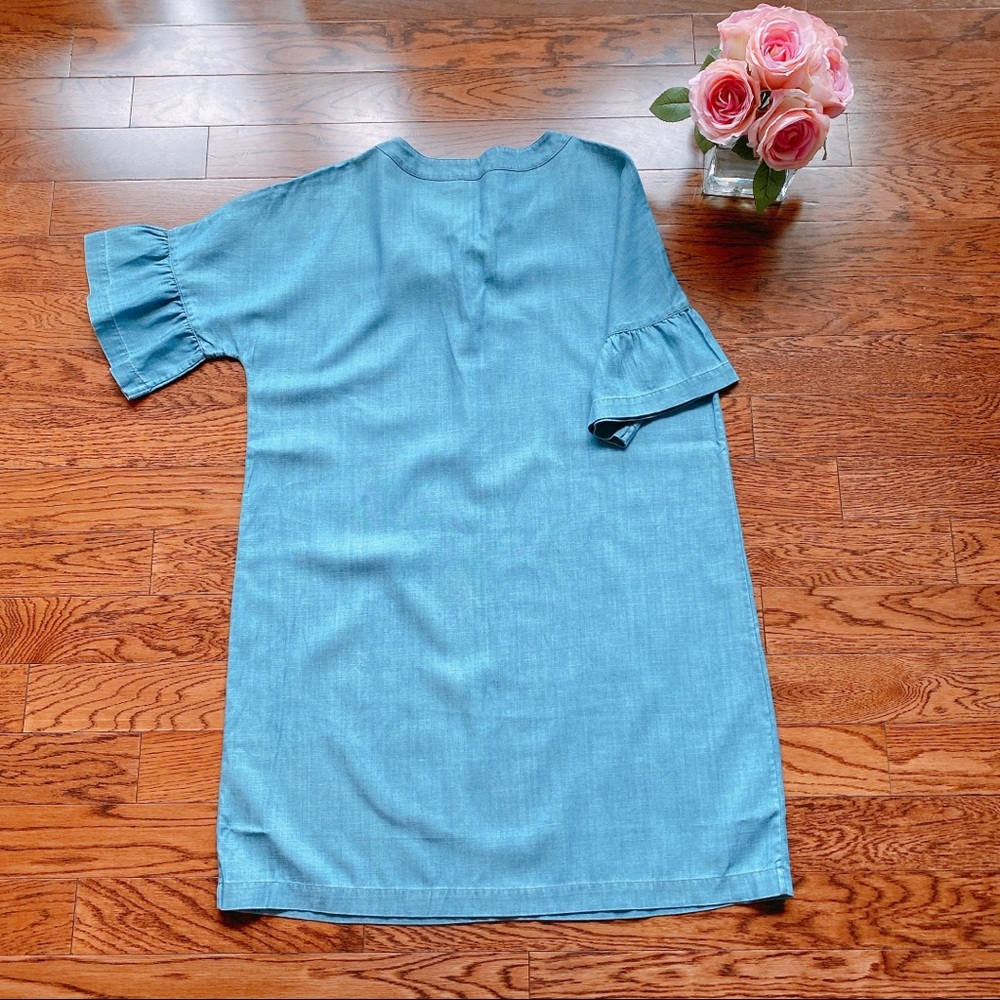 Dr111 Vineyard Vines Chambray Flutter Sleeve Dress - image 5